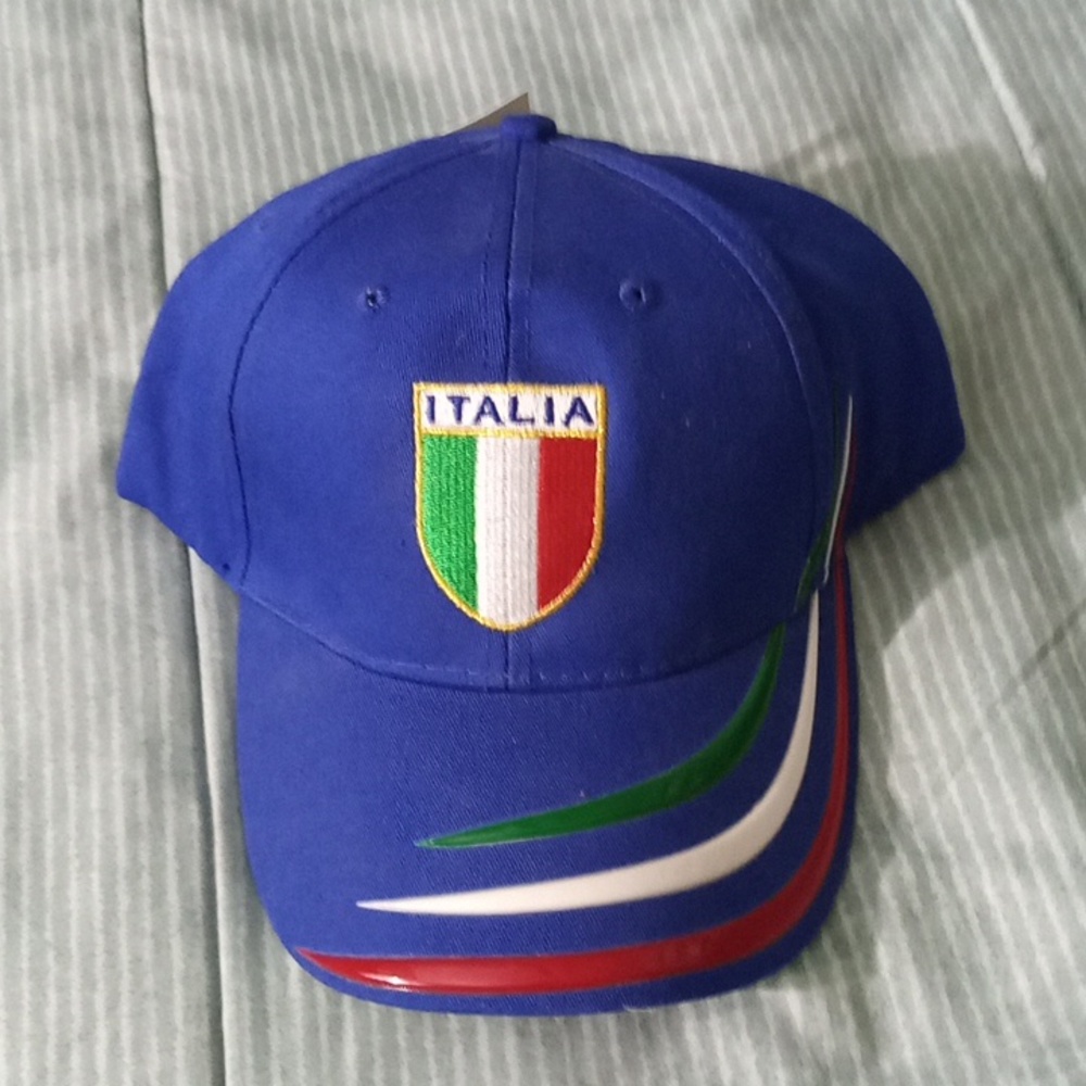 NWT Italia baseball cap